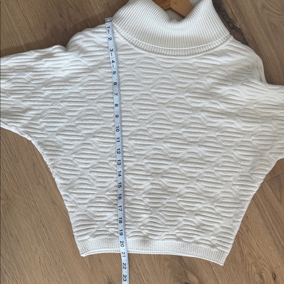 Cyrus Cream Cowl Neck Sweater with Textured Knit – Size Small - Picture 5 of 5